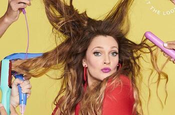 Sara Gilbert revela que su primer beso fue con Drew Barrymore