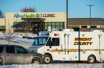 Hombre disparó dentro de una clínica de salud en Minnesota: reportan 5 heridos