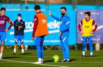 Xavi Hernández tiene serios problemas por varias bajas en el Barcelona