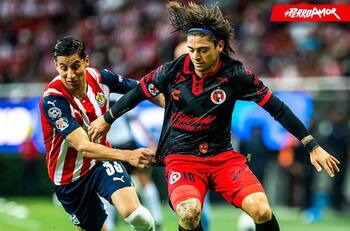 Estos son los 5 jugadores chilenos "más baratos" de la Liga MX