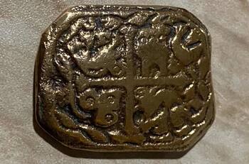 Numismática. Conoce la moneda cuadrada que vale 215 mil pesos