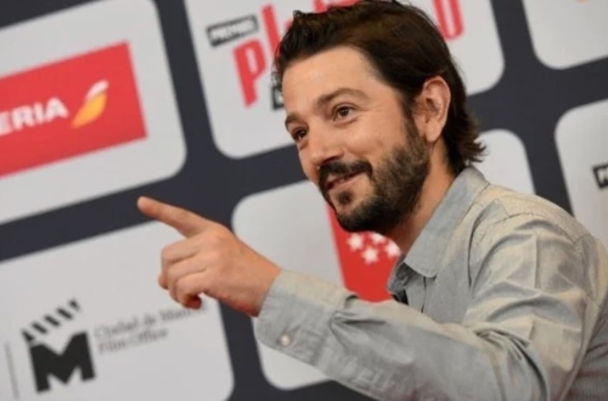 Diego Luna es reconocido por los Premios Platino: "Me siento más vivo que nunca"