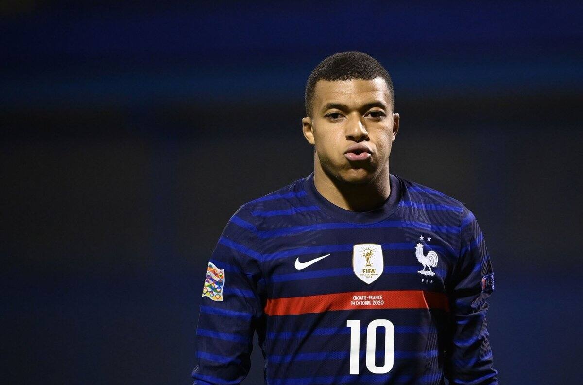 Francia sufrió baja de Kylian Mbappé en eliminatorias