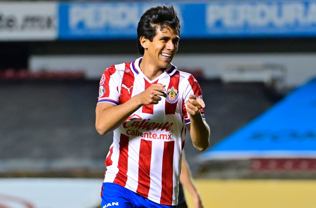 Las "Chivas" rescataron el juego con gol de último minuto