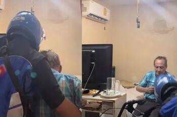 VIDEO | ¡Para llorar! Abuelito pidió una pizza para que el repartidor lo ayudara a recostarse