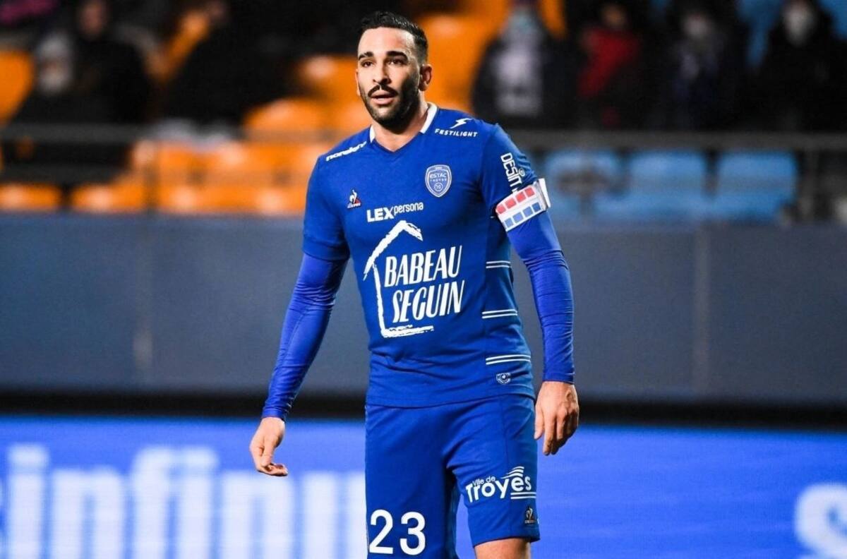 Adil Rami y la vida de los futbolistas: "Si hubiése sido menos fuerte de mente, estaría muerto"