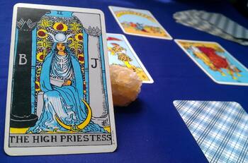 Tarot domingo 8 de octubre: predicciones para cada signo del zodiaco