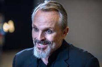 "Marca de la bestia la llevan en las venas": Miguel Bosé en polémica por vacunas anticovid