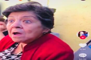 Abuela es albureada por su familia y se hace viral en redes