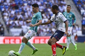 Liga MX: Chilenos brillan en equipo ideal de la jornada 15 en el Apertura 2022