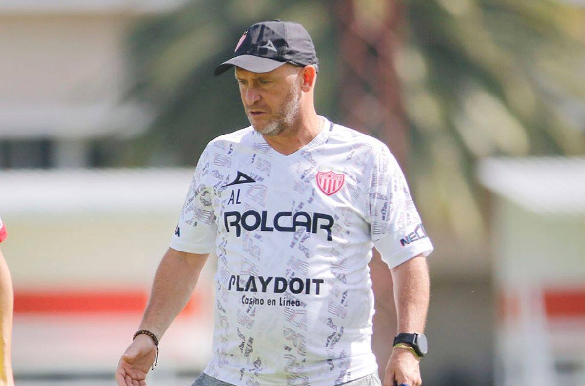 Andrés Lillini se replantea la idea de apoyar a los jóvenes ante malos resultados en Necaxa