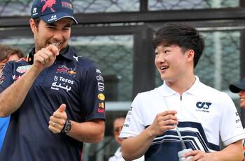 Yuki Tsunoda da pistas sobre futuro de Checo Pérez en Red Bull ante rumor de que podría ser reemplazado