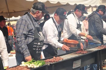 Hermosillo gana el Récord Guinness por la Carne Asada más Grande del Mundo