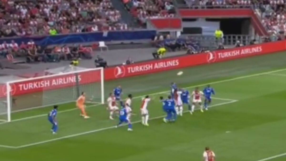 VIDEO | Así fue el gol de Edson Álvarez en la Champions League con el Ajax