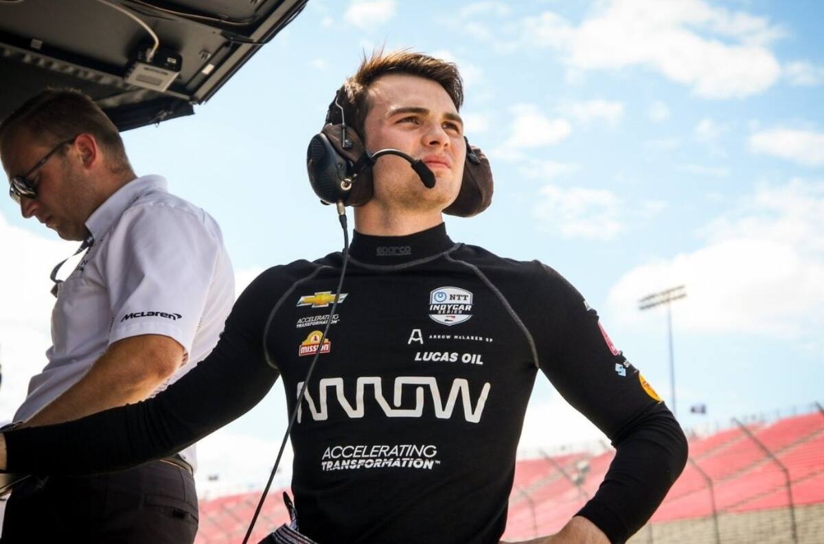 Pato O'Ward arremetió contra el piloto que le chocó y arruinó pelear por campeonato de Indy