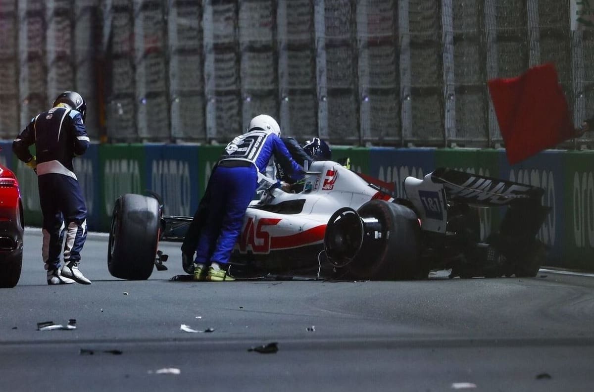VIDEO | Mick Schumacher destrozó su monoplaza en la Q2 del GP de Arabia Saudita