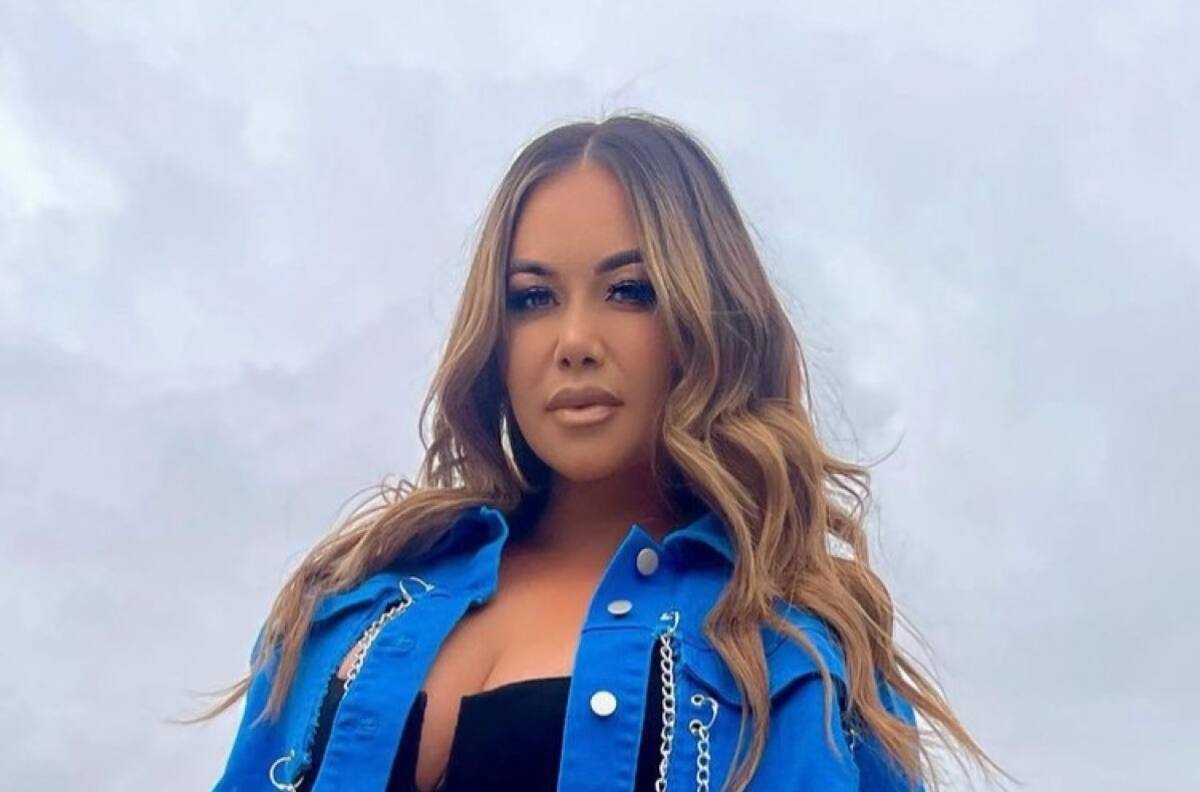 Chiquis Rivera presume sus curvas con prendas diminutas