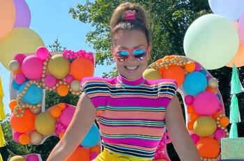 Mariana Garza revela como ella y Thalía se bronceaban con mantequilla