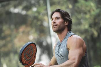 ¡No mostró su cara!: Sebastián Rulli disfruta del tiempo junto a su hijo