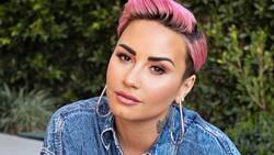 Demi Lovato reveló que se identifica como género no binario: cambiará sus “pronombres" a ella y ellos