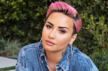Demi Lovato reveló que se identifica como género no binario: cambiará sus “pronombres" a ella y ellos