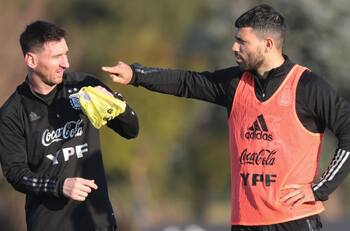 Kun Agüero se lamenta pensando que pudo jugar con Lionel Messi en Inter Miami