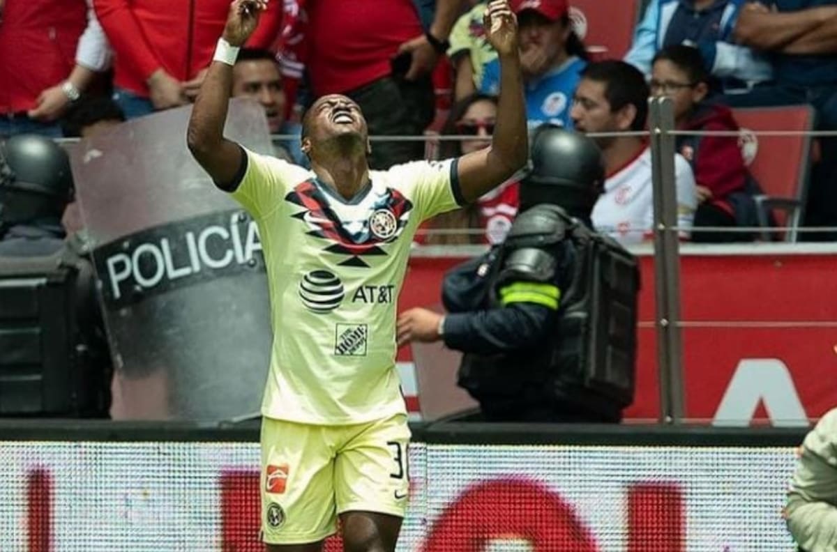Fernando Quirarte aseguró que sería un error que Renato se quede América