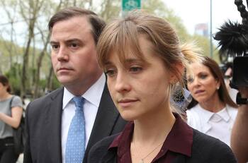 “Lo siento mucho”: Allison Mack, actriz de Smallville, pide perdón a las víctimas de NXIVM