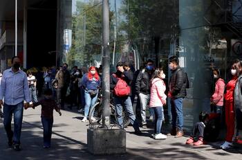 ¡Nuevo récord! México supera los 25 mil contagios diarios de covid-19