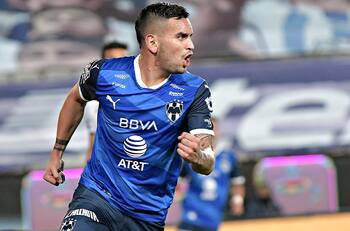 Sebastián Vegas se queda en Monterrey