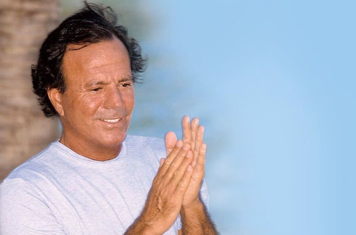 Julio Iglesias y cómo se le vincula en el escándalo de los Pandora Papers