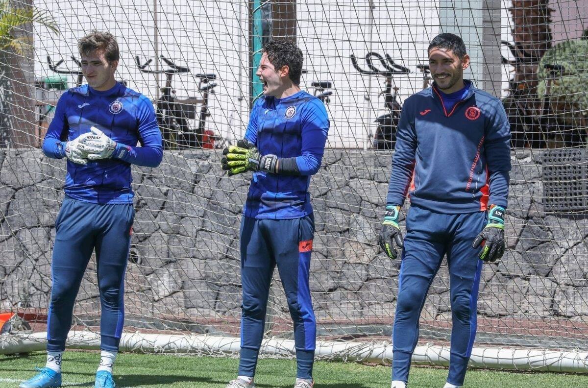 ¿La era de Jesús Corona terminó? Cruz Azul busca a nuevo portero sudamericano