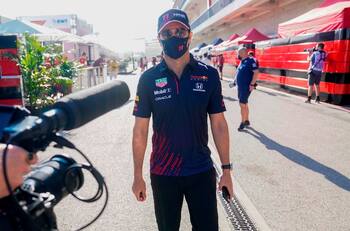 Esto requiere Checo Pérez para subirse al podio al final de la temporadara de F1