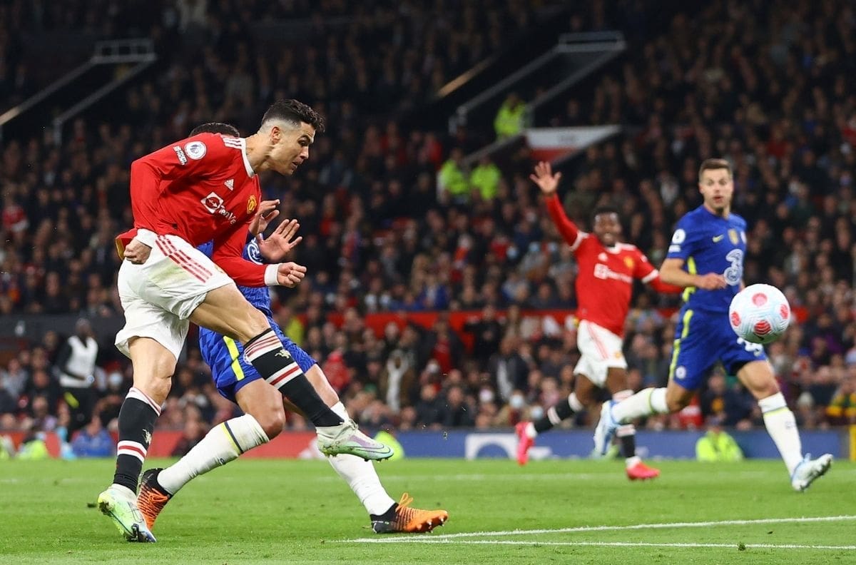 Cristiano Ronaldo le da el empate al Manchester United ante el Chelsea