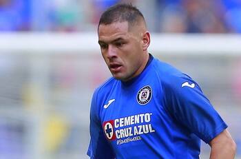 Futbol de Estufa: Cruz Azul renovaría a Pablo Aguilar