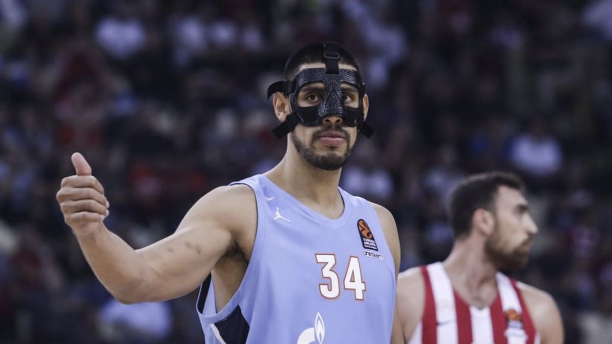 Gustavo Ayón lidera convocatoria de Selección Mexicana de Básquetbol