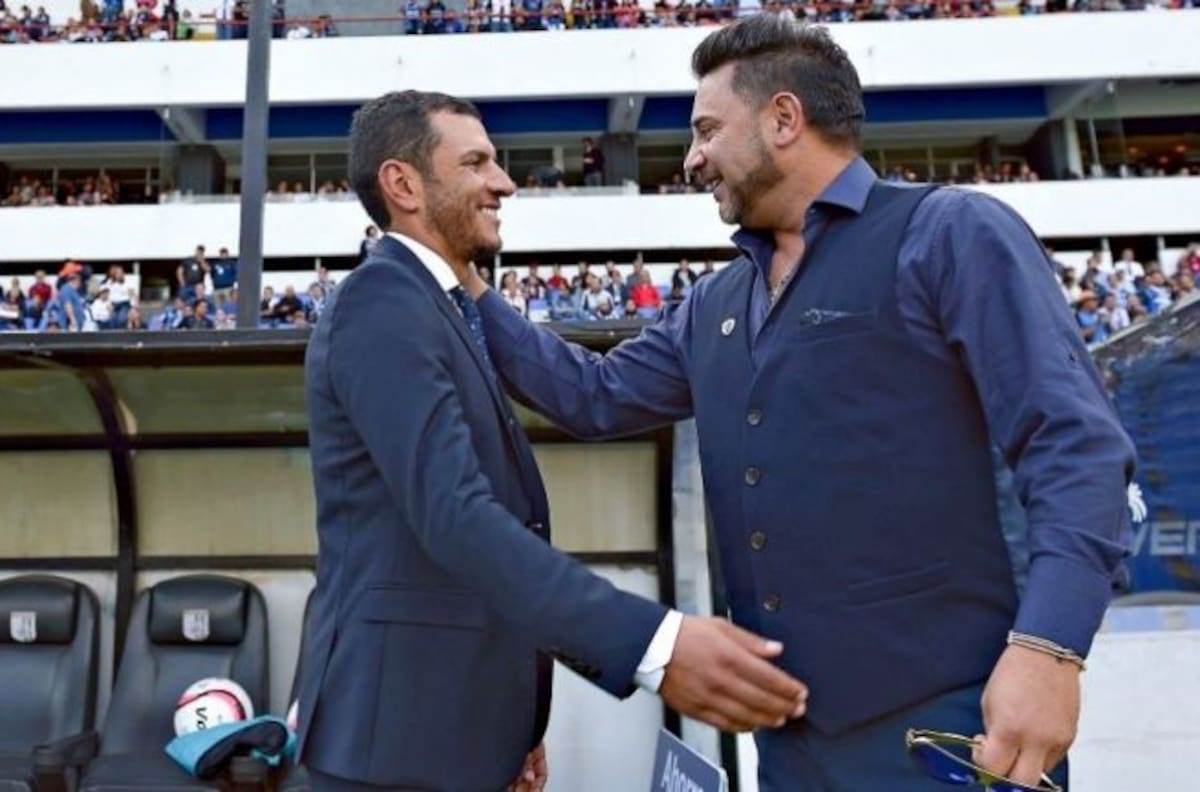 Chivas a la espera de un mal resultado de Vucetich para ir por Mohamed o Lozano