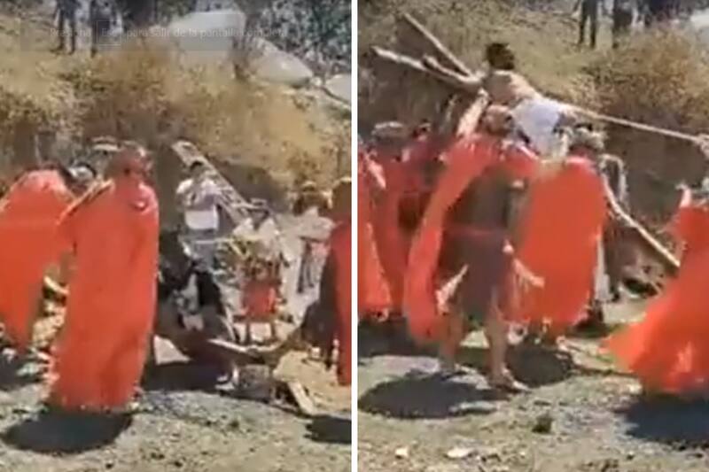 Hombre cae de la cruz en representación de crucifixión en Colima.