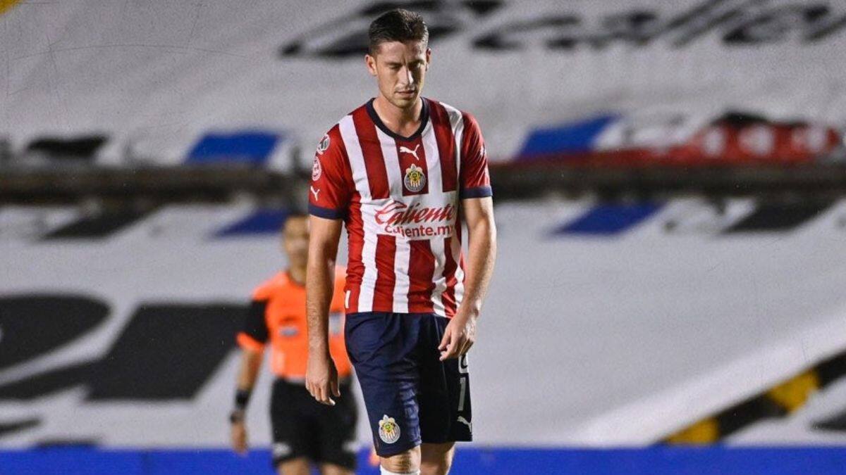 Santiago Ormeño no entra en planes de Chivas y Puebla lo quiere para el Clausura 2023