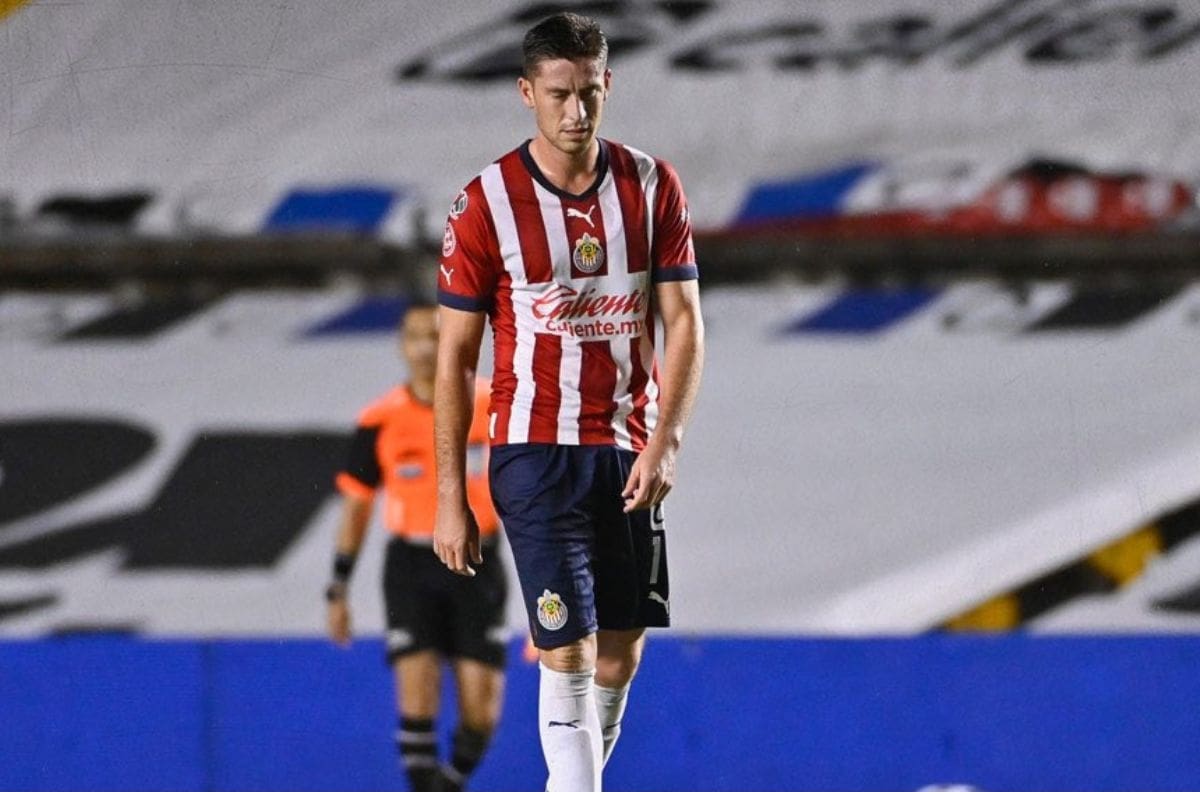 Santiago Ormeño no entra en planes de Chivas y Puebla lo quiere para el Clausura 2023