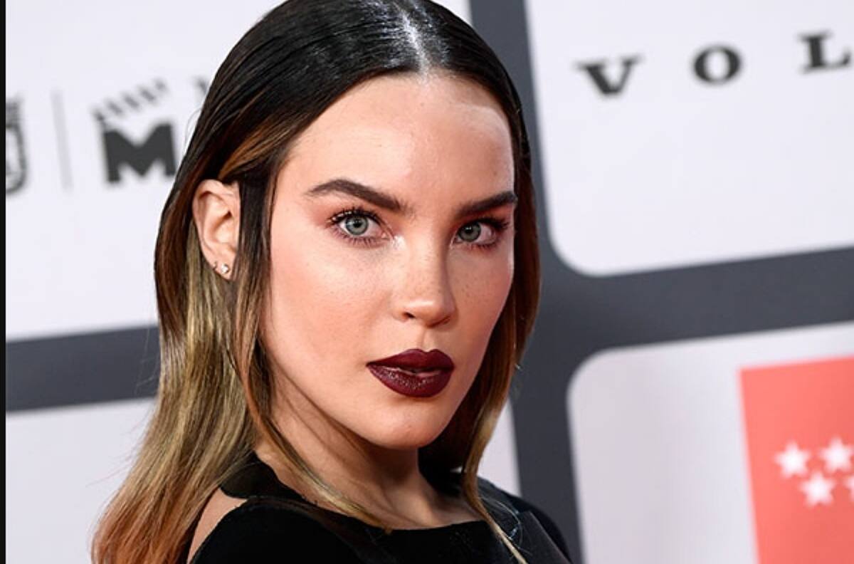 Belinda deslumbra en la alfombra roja de los Premios Platino 2022