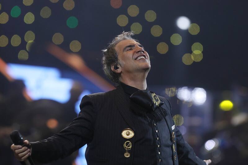 "El Potrillo" irradió romanticismo en su presentación en la Quinta Vergara.