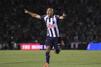 Humberto "Chupete" Suazo celebró aniversario de Rayados con esta emotiva foto