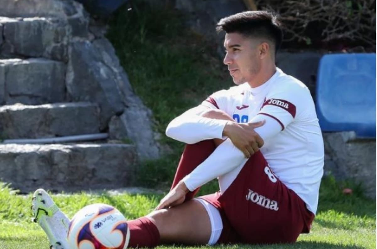 Cruz Azul lanza advertencia a Pol Fernández respecto a Boca Juniors