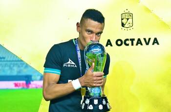 León: William Tesillo responde ante comentario racista durante el juego contra Tigres