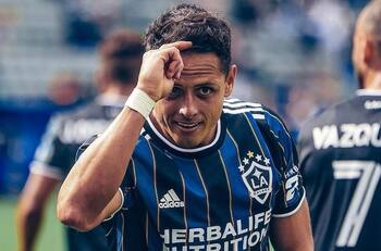 Chicharito Hernández fue el mejor jugador del mes en la MLS