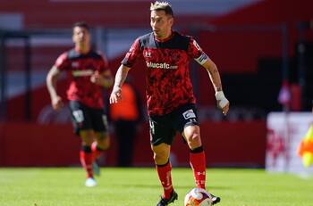 Toluca renovará a Rubens Sambueza por un año más