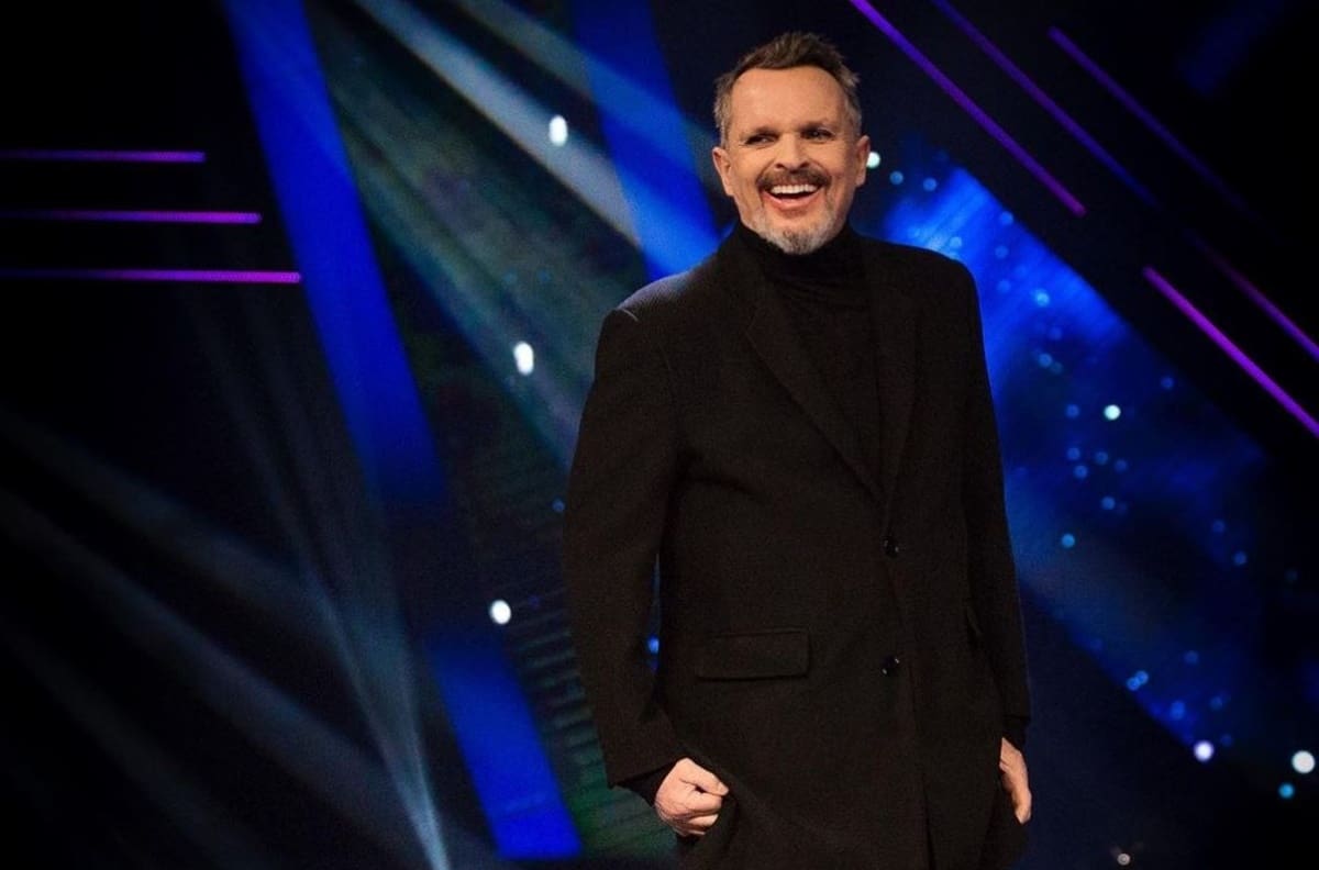 Miguel Bosé desató críticas y preocupación por su salud durante el estreno de “La Voz”