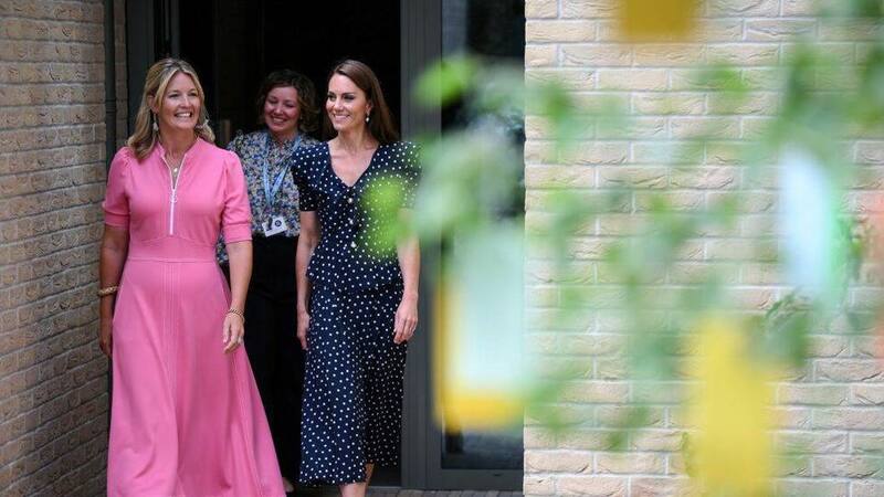 Kate Middleton recicla su vestido péplum de lunares