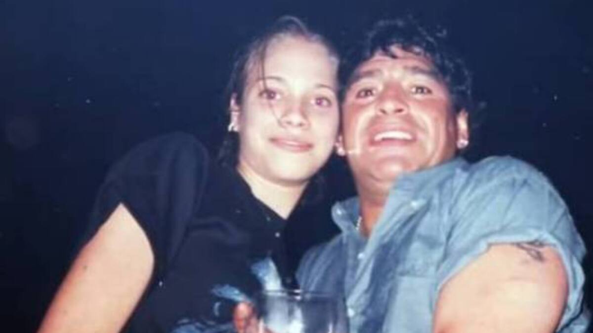 Maradona agredía físicamente a su novia de 16 años: "Me subió por toda la escalera por los pelos"